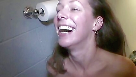 Shakyow them up and cum in her ass