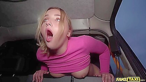 Sexy younger dumps crawl-dopagi unshaved