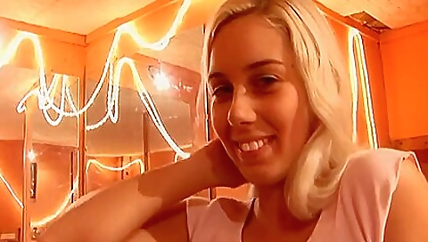 She's big black cock in her mouth