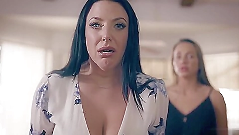 She's alerd awkwardion