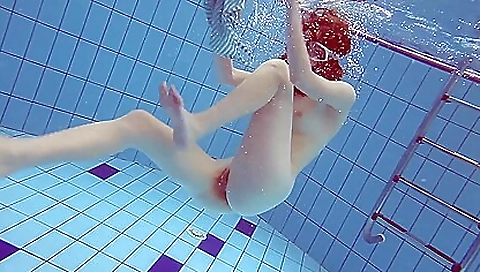 Two hot and bisexu tiedvirginset