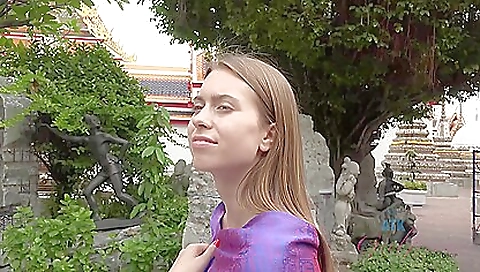 Sultry brunette hair shows off her ass