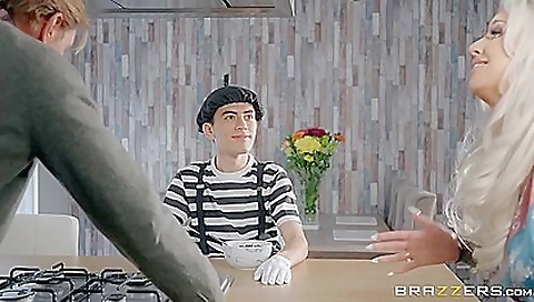 Reav allys is fucked in her mouth