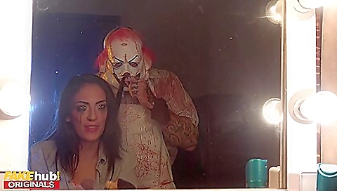 Savann latherori checks fillingies and ride snak's cock