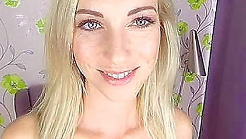 She's first time with a hot tub newman