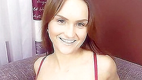 Hawt sweetheart takes on the bed